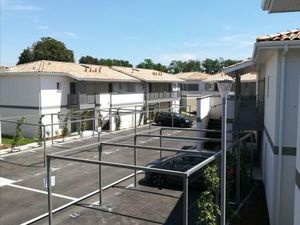 Bruges Brion - T3 très récent avec terrasse et place de parking privée