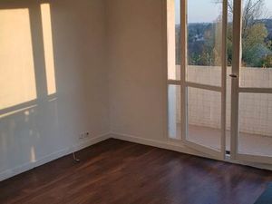 Appartement 2 pièces 43 m² – Balcon & Parking – Loué LMNP – Thiais (Résidence Perruchet)