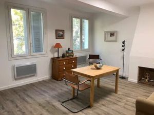 Location appartement 2 pièces 35 m² à Aix-en-Provence (13080)