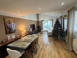 Ensemble immobilier maison/commerce