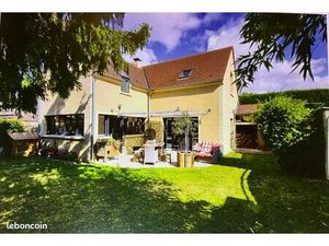 ? Maison individuelle récente – 144 m² – Piscine chauffée – Centre-ville de Château-Thierr