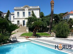 Achat Maison 13 pièces 382m² HYERES 83400