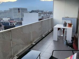 Grand studio  Presqu’île  polygone scientifique