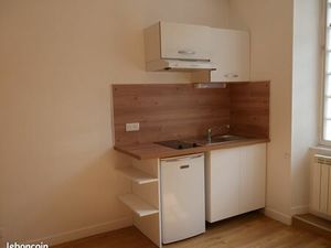 Studio étudiant refait à neuf