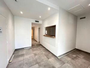 Location Local Professionnel 138m²