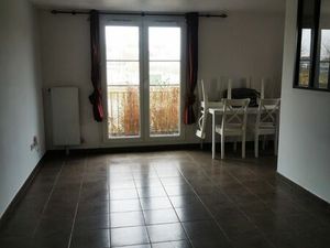 ? Appartement T3 meublé à louer