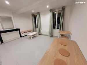 A louer studio à Rians