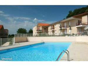 T2 meublé avec piscine balcon et parking