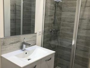 T3 parking climatisé électricité inclus