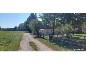 Location 6 mois petite maison dans lieu tranquil