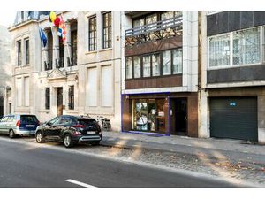 Commercieel te koop in Antwerpen met 2 slaapkamers