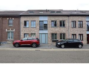 Knap ingericht en ruim appartement met 2 slaapkamers en groot terras