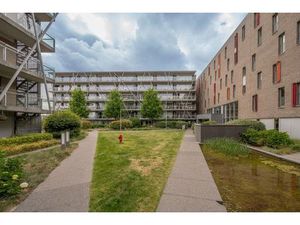 Rustig gelegen appartement vlak bij station Brugge  omringd door groen