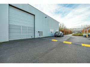 Opslagruimte met kantoor te huur te Kalmthout