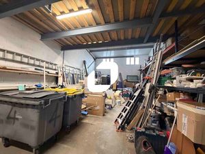 A LOUER  PETITE CELLULE D'ACTIVITÉ