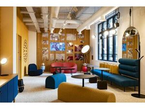 Location Local Professionnel 926m²