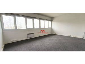 Location Local Professionnel 30m²