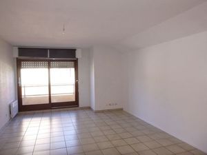 Location appartement 2 pièces 59m2 Ville-la-Grand 74100 - 905 € - Surface Privée