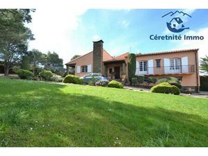 Villa plain pied sur beau terrain constructible