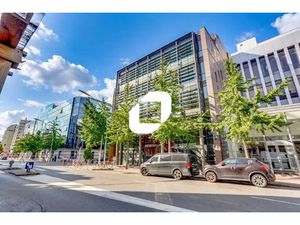 A LOUER  BUREAUX PORTES DE PARIS AVEC TERRASSE PRIVATIVE