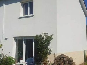 Location maison 4 pièces 82 m² à Saint-Aubin-de-Médoc (33160)