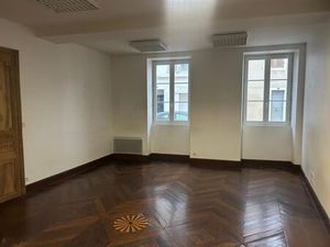 Location property.type.service à Saint-Sever (40500)