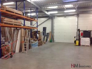 Bureau et atelier très bon état sur Gonfreville-l'Orcher