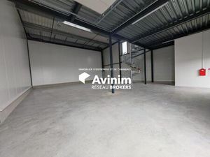 Local d'activités neuf 295 m²