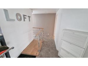 Réf 3940 - Magnifique Loft centre Marquise
