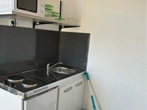 Location appartement 1 pièce 18 m² à Nancy (54000)