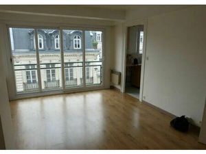 Location appartement 4 pièces 68 m² à Lille (59000)