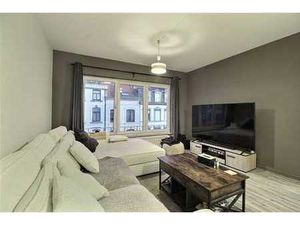 Charmant appartement 2ch avec balcon  cave et garage