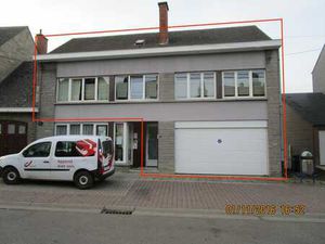 Maison bel étage  2 ch  double gar  jardin  centre Beauraing