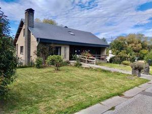 Maison 4 façades avec jardin