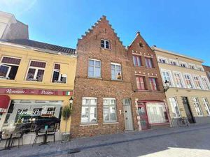 Gerenoveerde trapgevelwoning vlakbij het Minnewaterpark