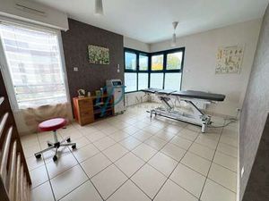 Vente Bureaux et commerces à Sucé-sur-Erdre (44240) : à vendre / 49m² Sucé-sur-Erdre