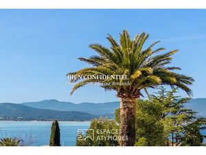 Demeure confidentielle proche de la mer