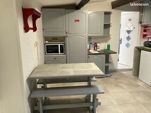 T2 indépendant avec accès piscine