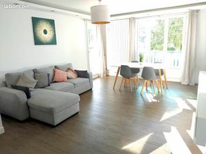 T5 LUMINEUX – refait à NEUF – 100m2 - 2 Salles de bain - VILLEURBANNE – 20 min Gare PART-D