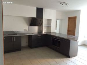 Appartement T3 90m2  rez de chaussée