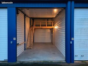 Garage bateau  camping car  stockage