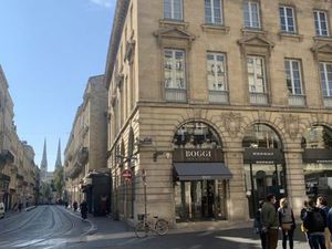 Appartement 3 pièces 132 m²