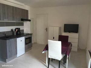 Location studio meublé à l'année