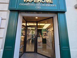 Rare Commerce situé place sebastopol - Marseille 4e