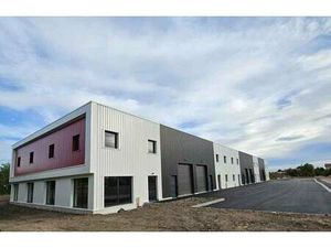 Local d'activités à vendre