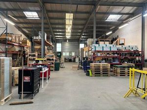 Local d'activités à louer