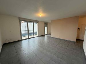 A louer T3 de 64m2 dans résidence bbc récente GOLF DE SEILH