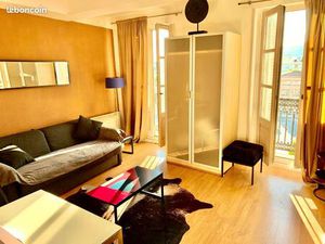 Studio meublé porte de l'Arsenal