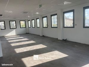 Bureaux 145 m²