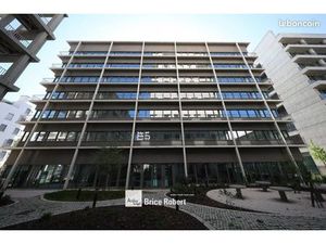Bureaux 301 m²